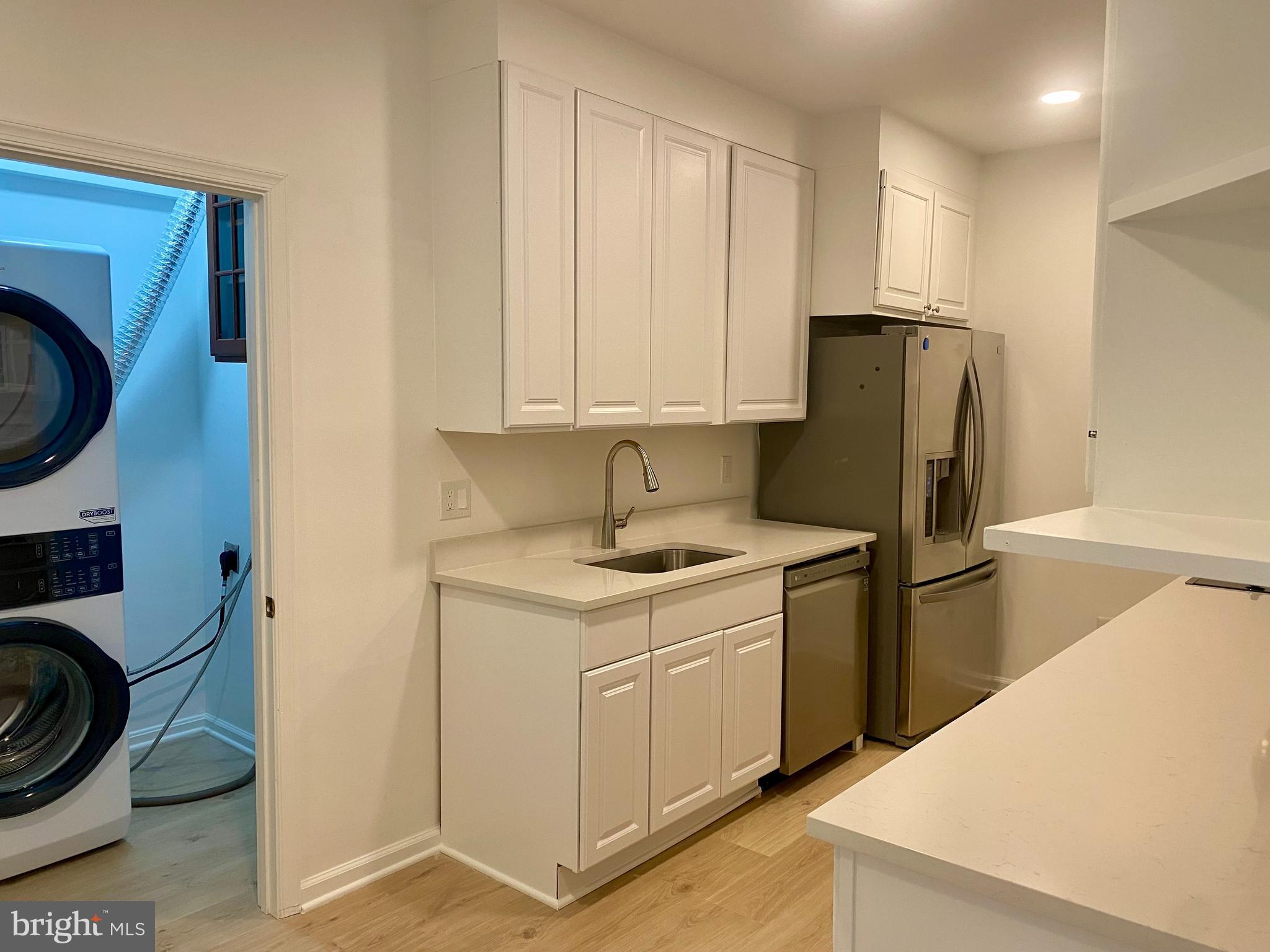 7806 BIRNAM WOOD DRIVE