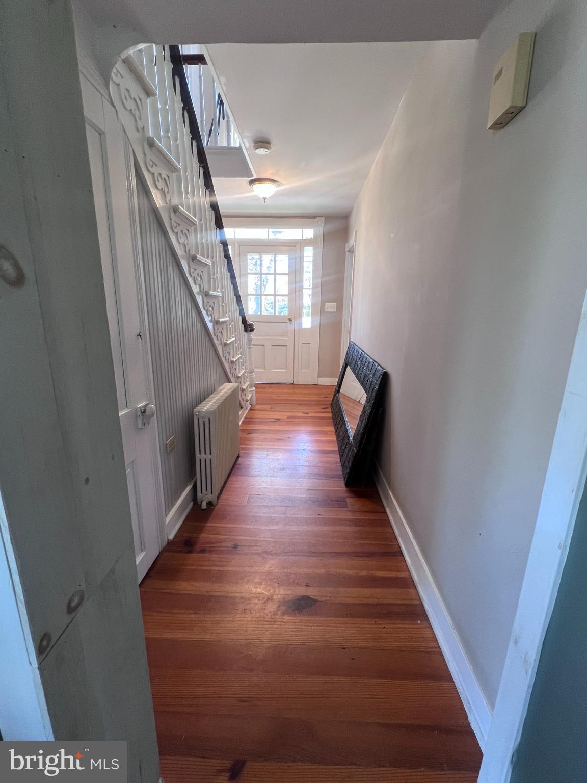 ROUND HILL - Residential