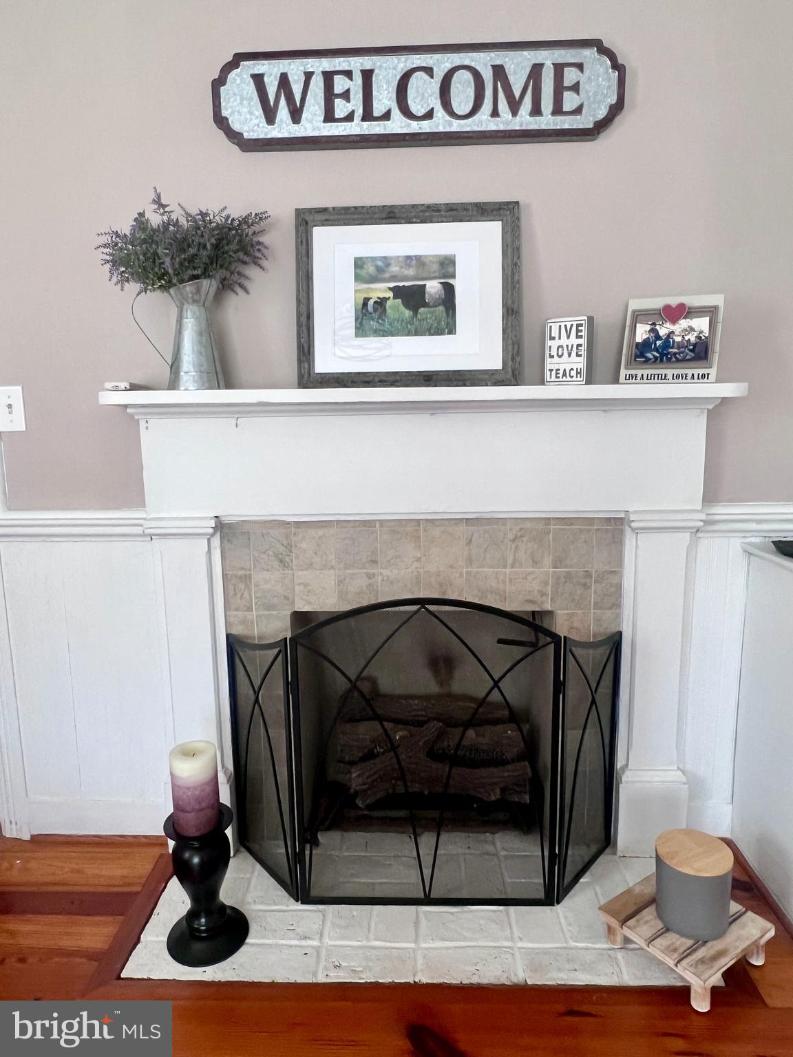 ROUND HILL - Residential