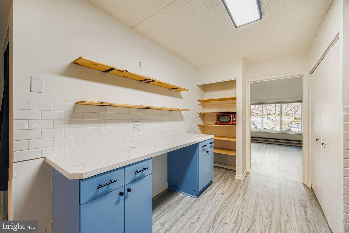 OAKHAMPTON - Residential Lease