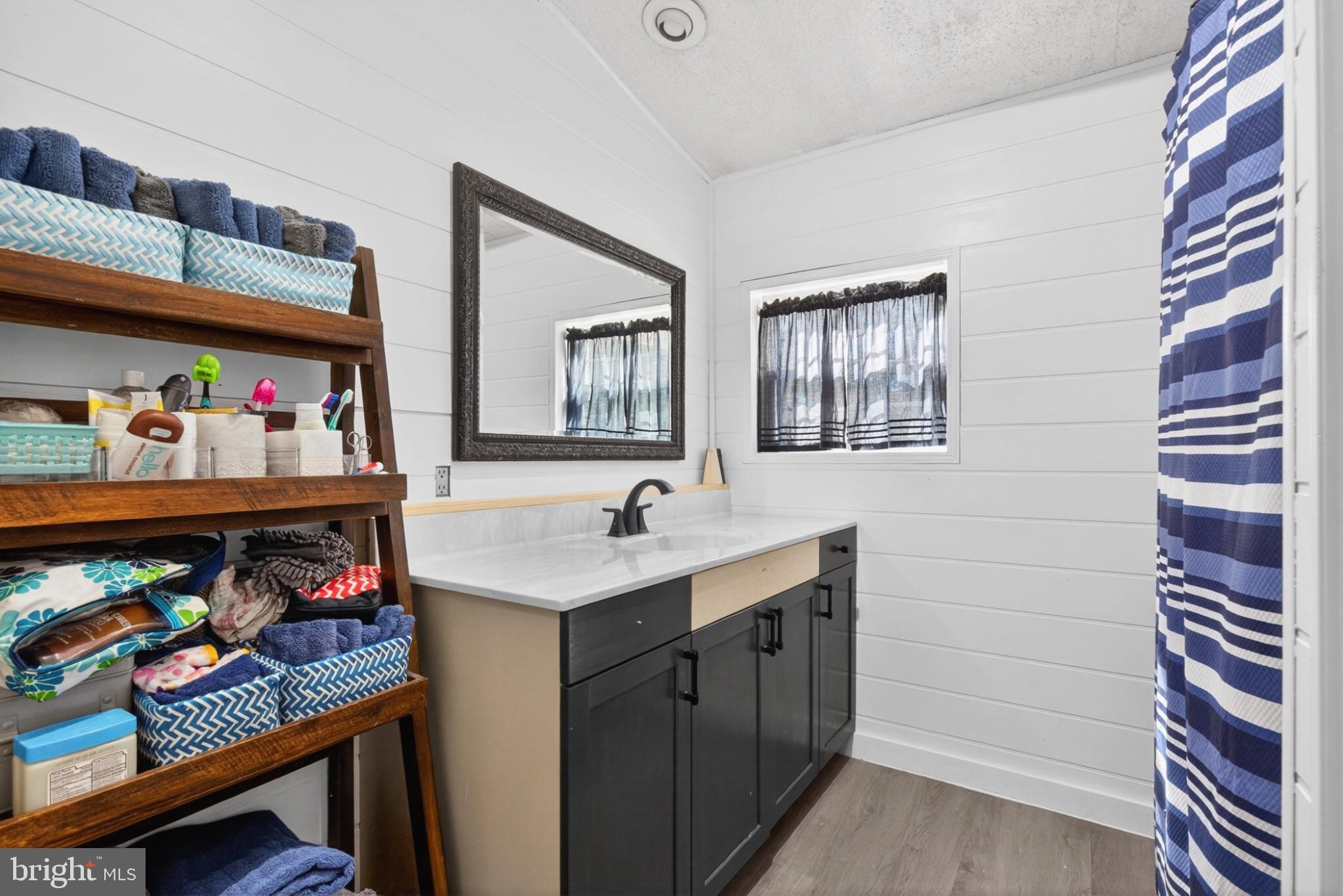 NORTHCRES ACRES MHP - Residential
