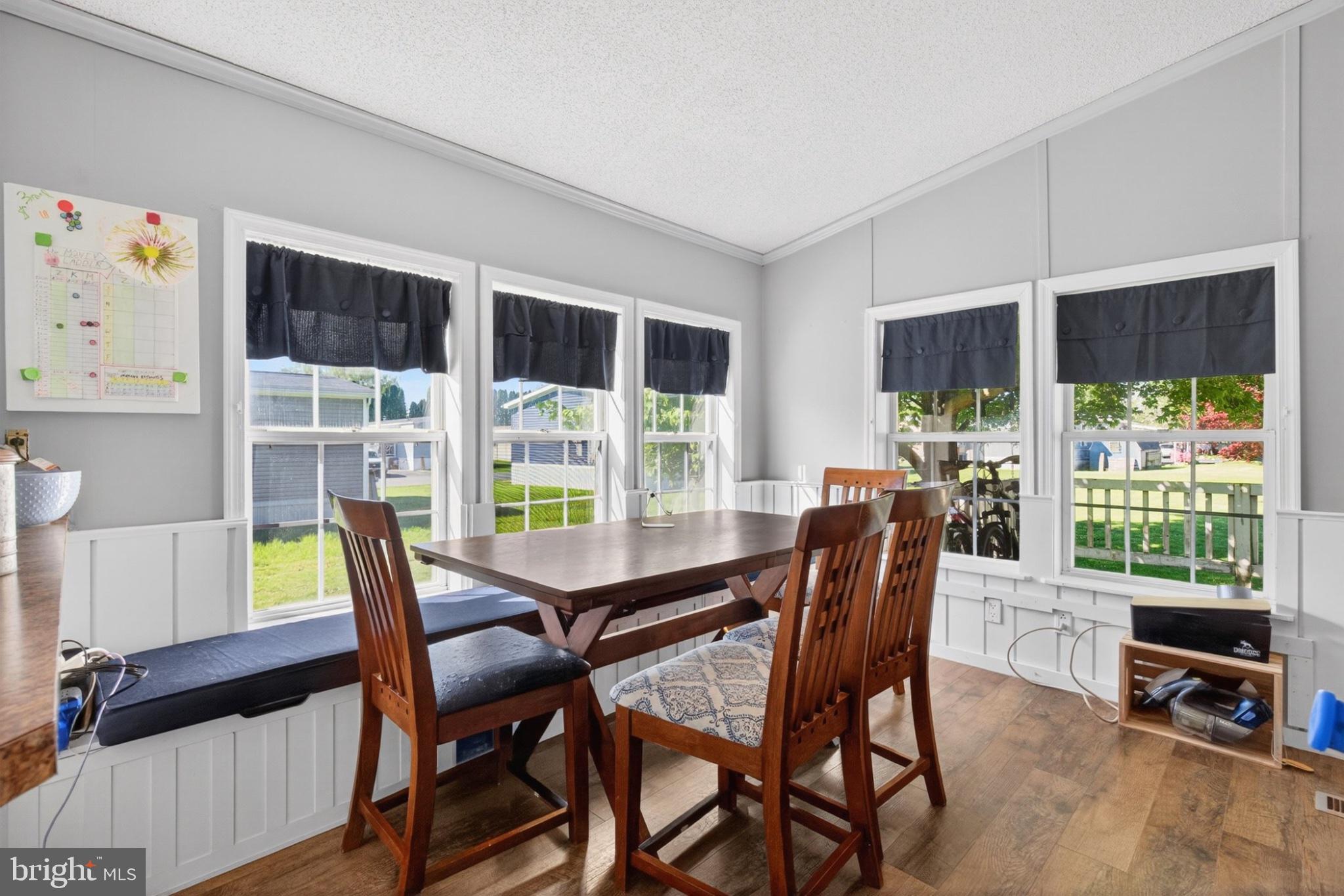 NORTHCRES ACRES MHP - Residential