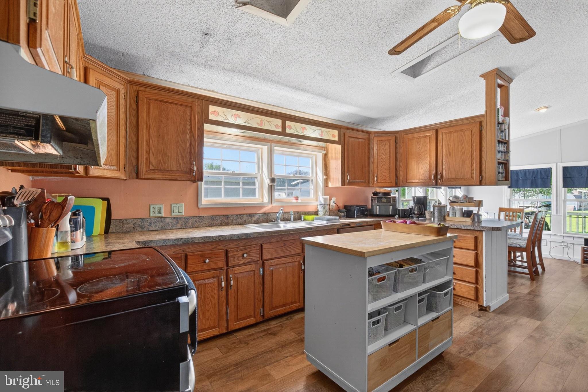 NORTHCRES ACRES MHP - Residential