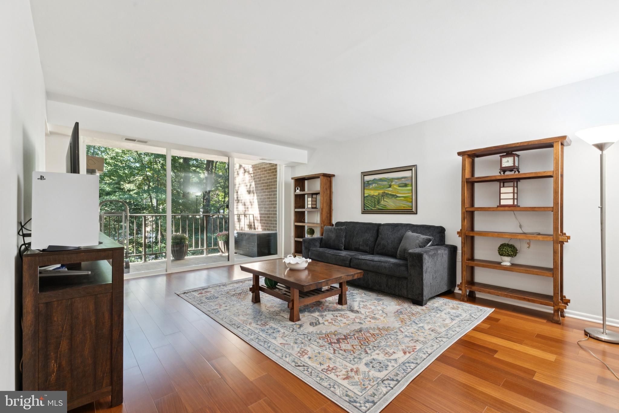 1413 NORTHGATE SQUARE 13/12B