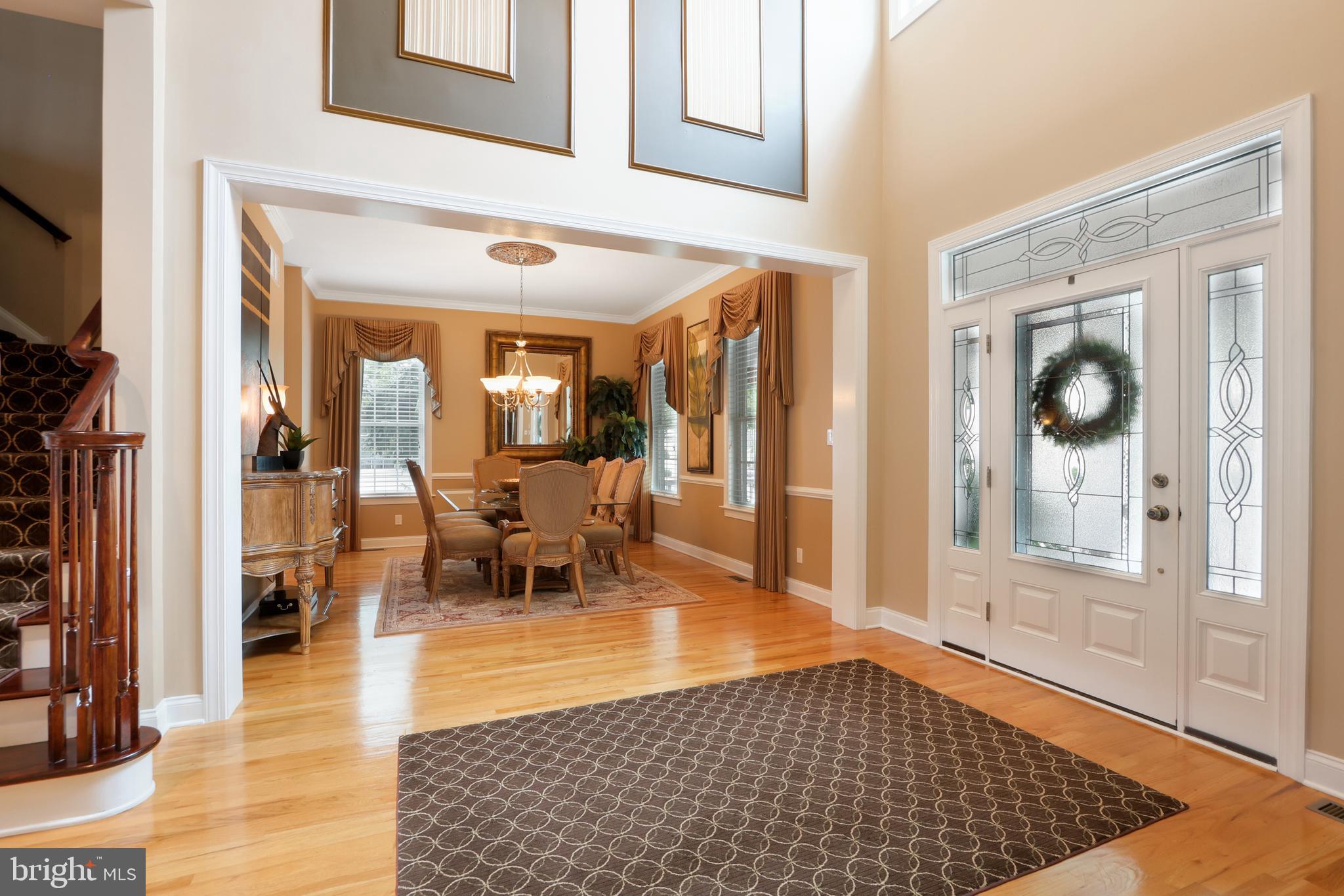 1131 LAKE DRIVE EAST