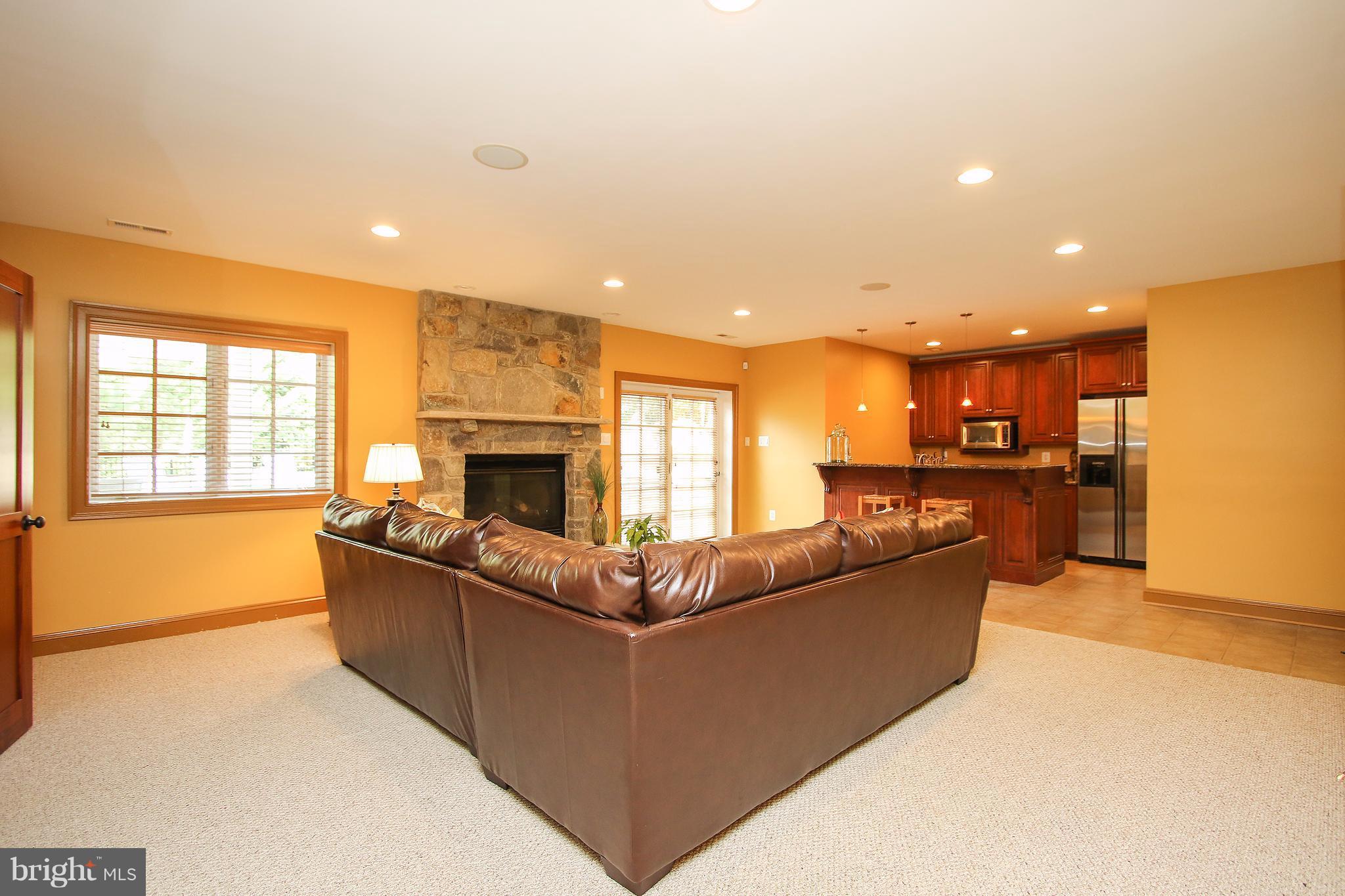 OAKS AT NORTH BETHESDA - Residential