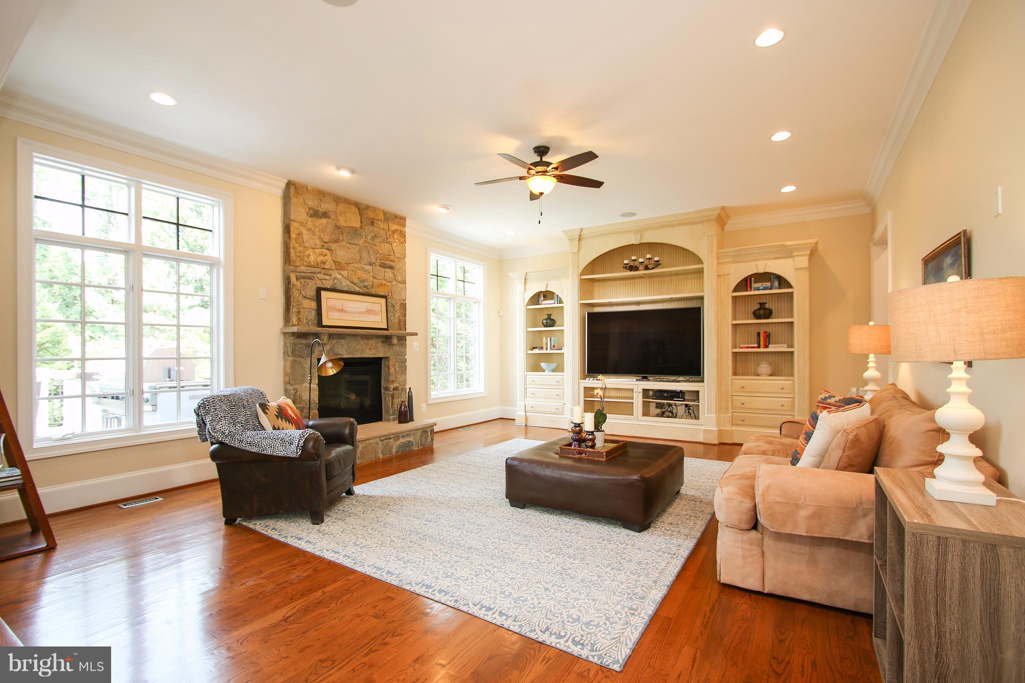 OAKS AT NORTH BETHESDA - Residential