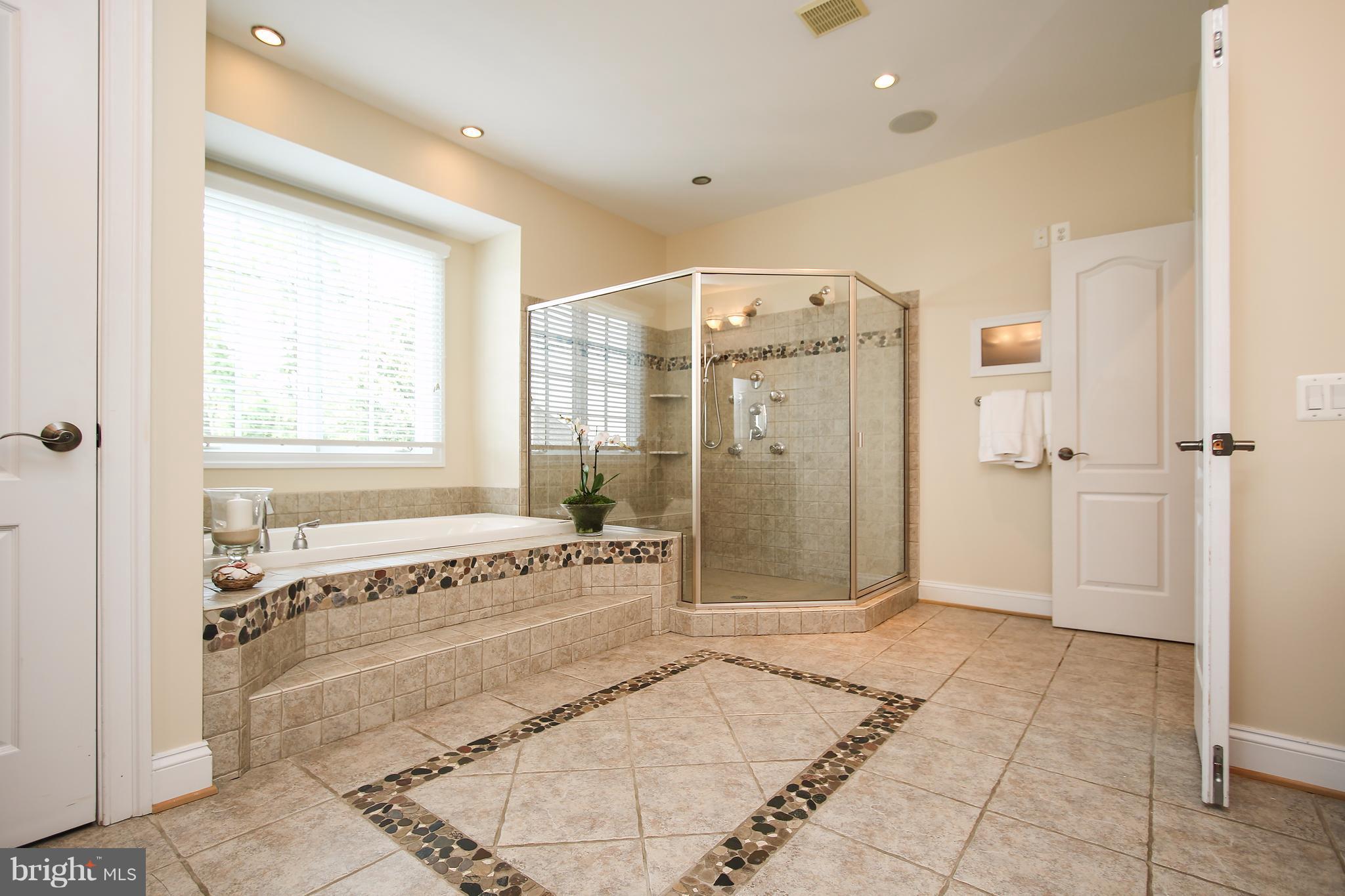 OAKS AT NORTH BETHESDA - Residential