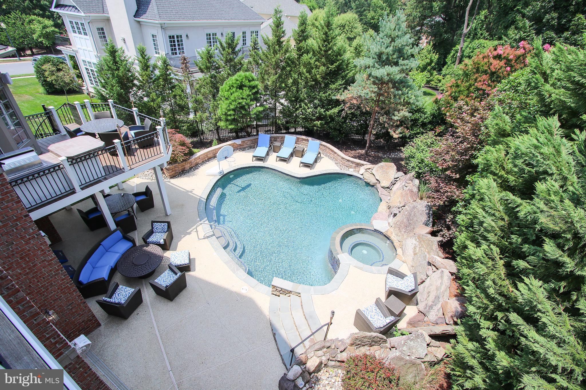 OAKS AT NORTH BETHESDA - Residential