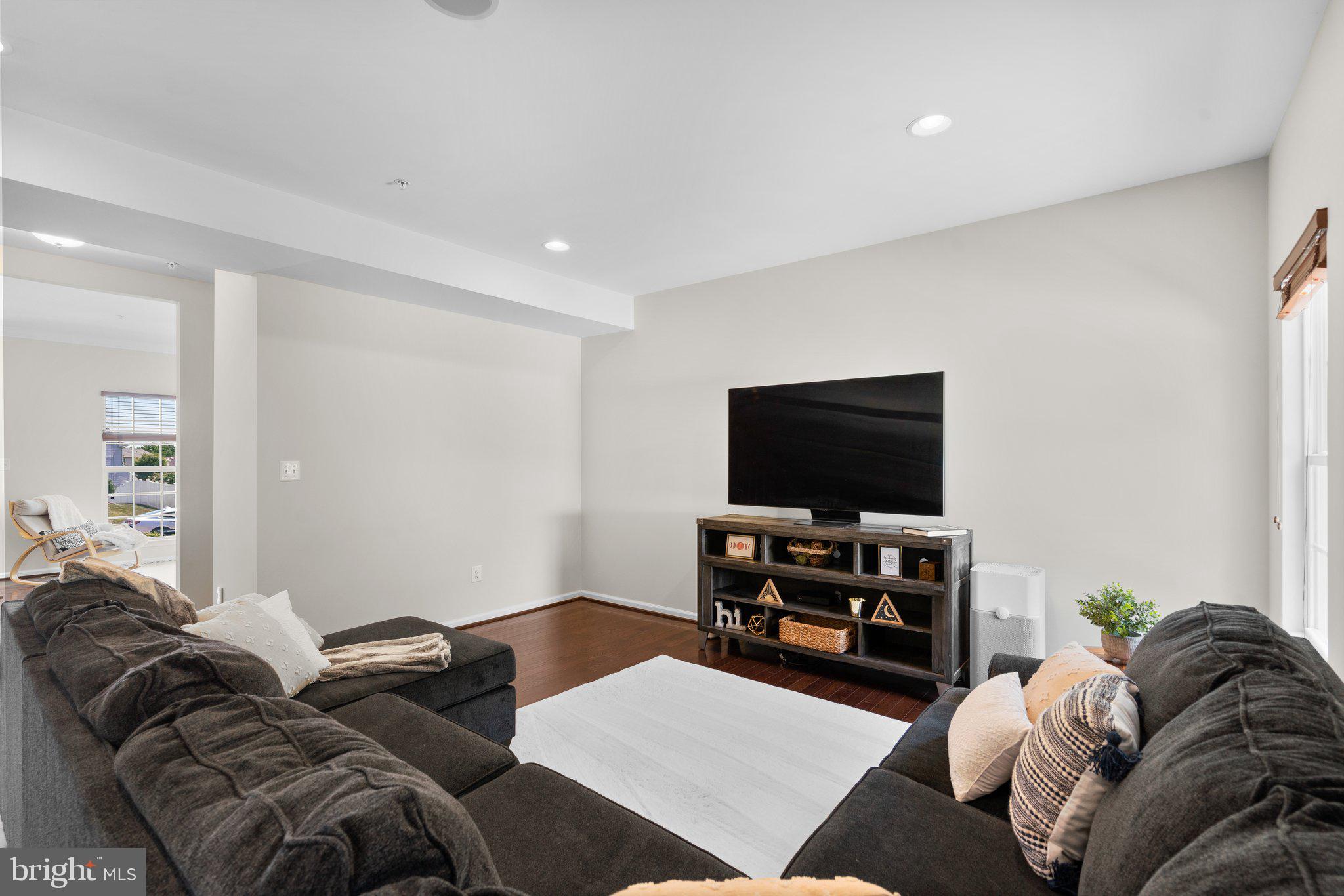 FIELDS AT ROCK GLENN - Residential