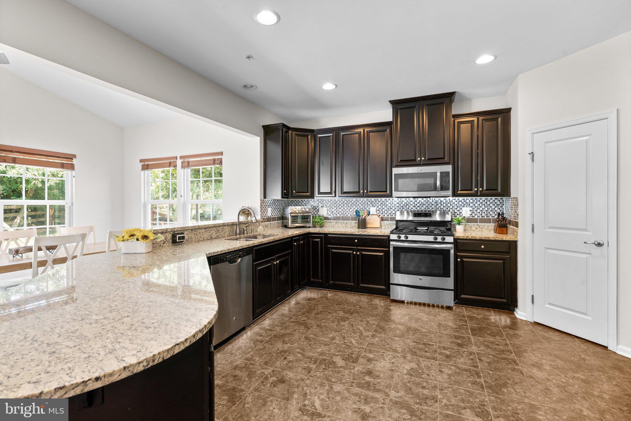 FIELDS AT ROCK GLENN - Residential