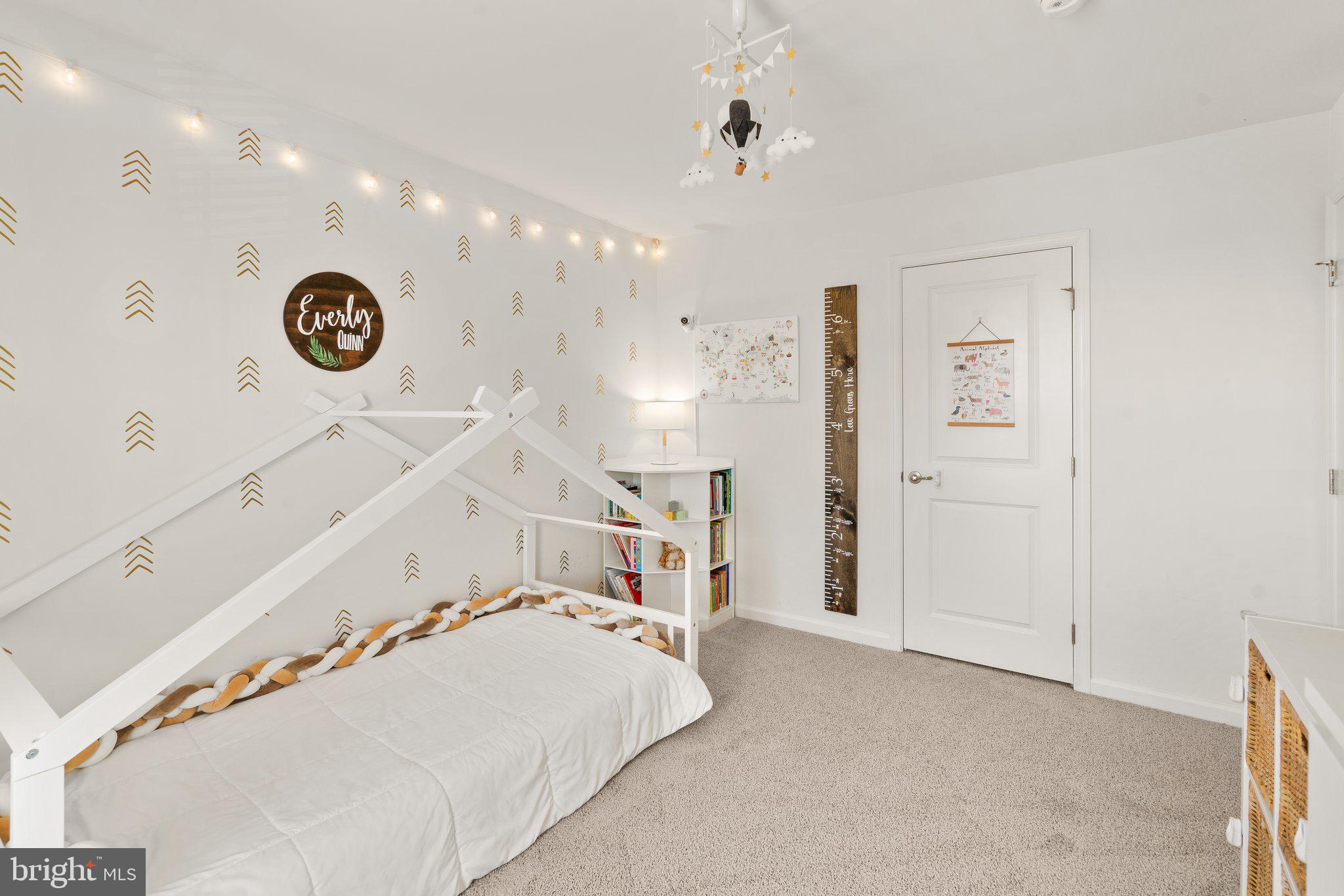 FIELDS AT ROCK GLENN - Residential