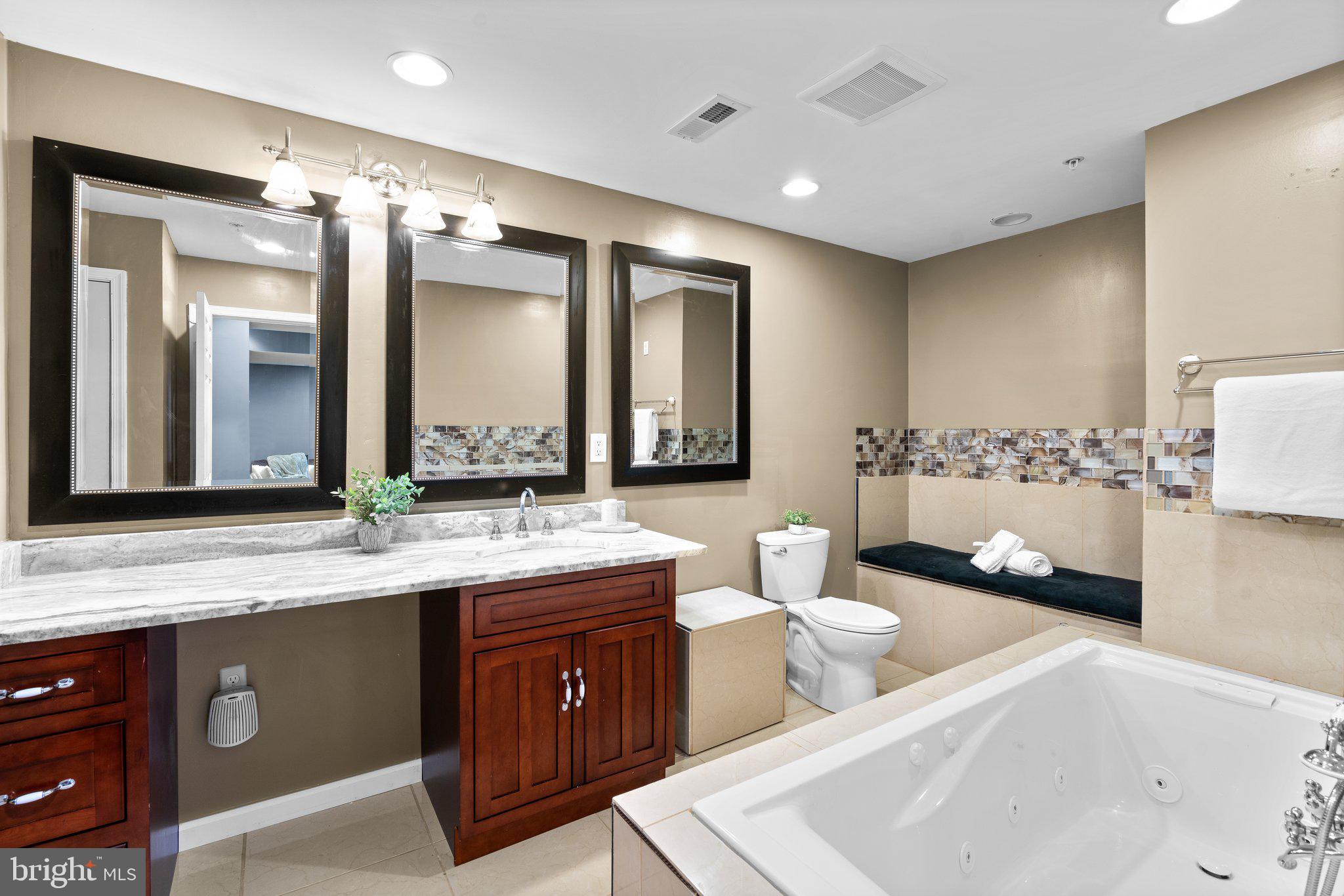 FIELDS AT ROCK GLENN - Residential