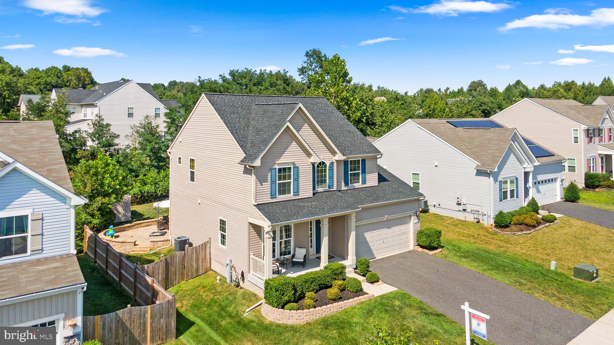 FIELDS AT ROCK GLENN - Residential