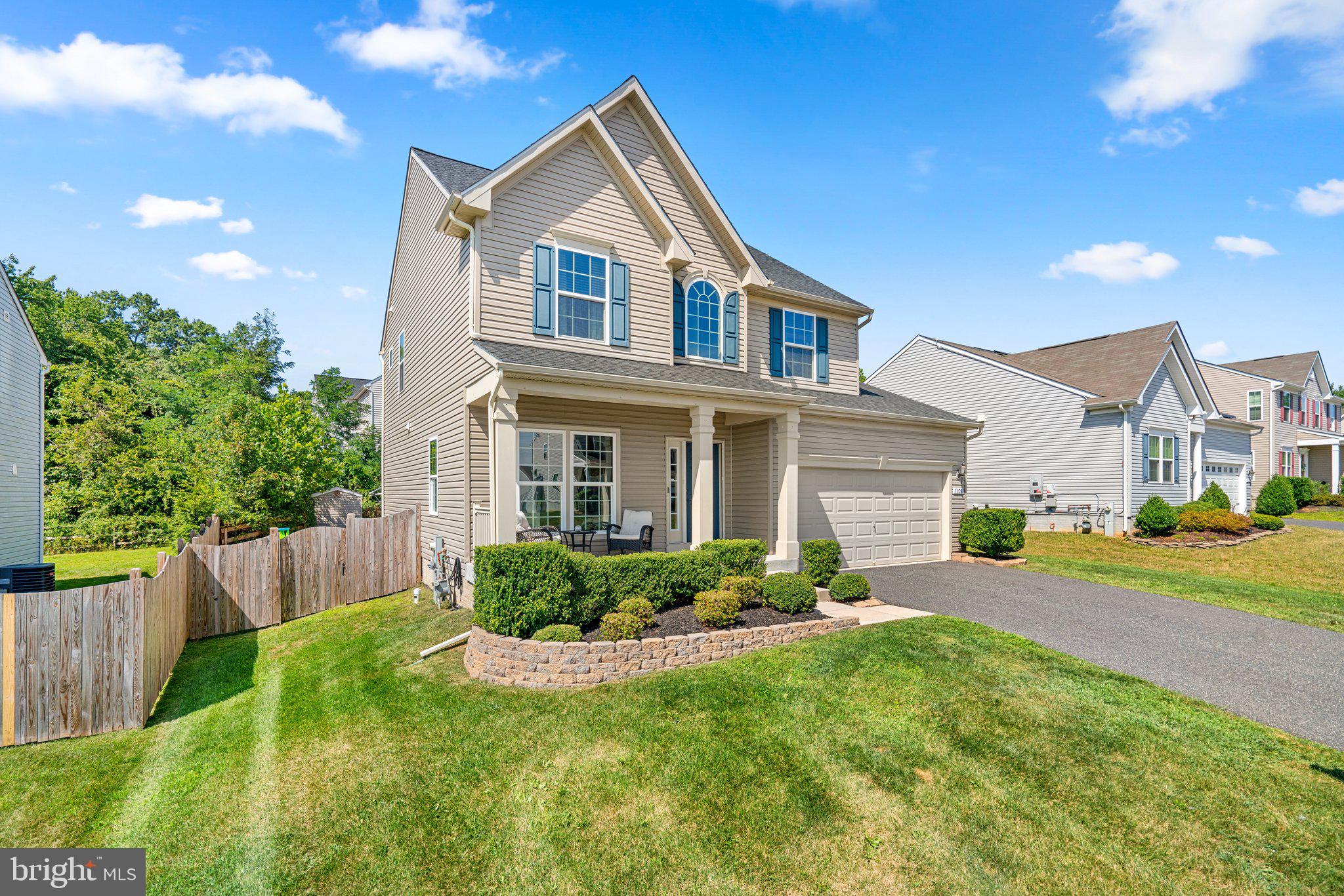 FIELDS AT ROCK GLENN - Residential