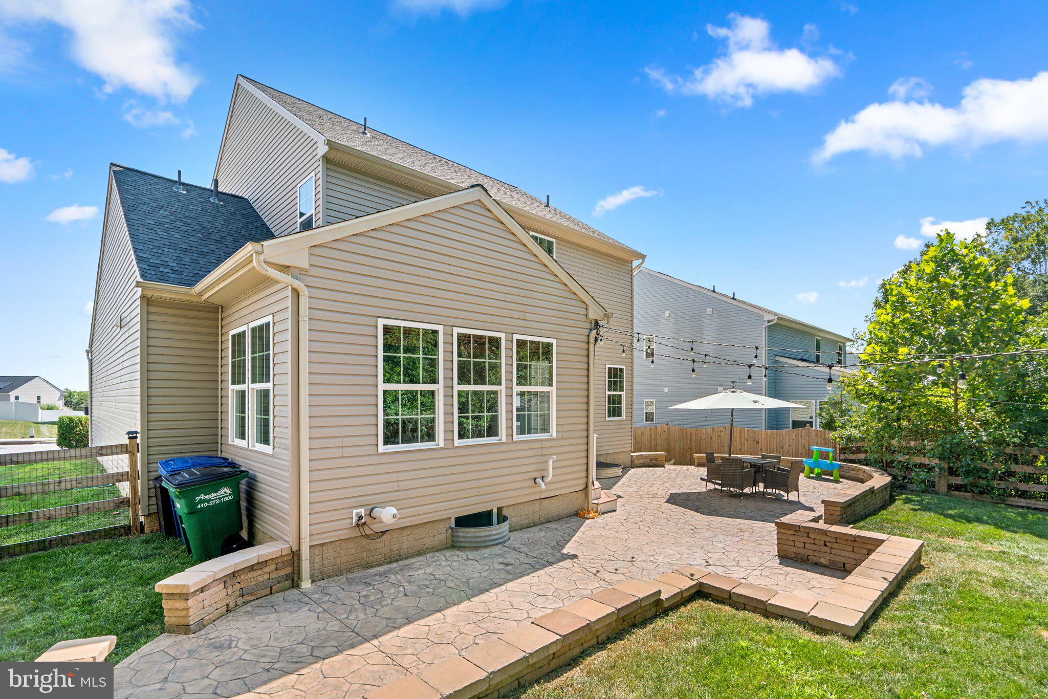 FIELDS AT ROCK GLENN - Residential