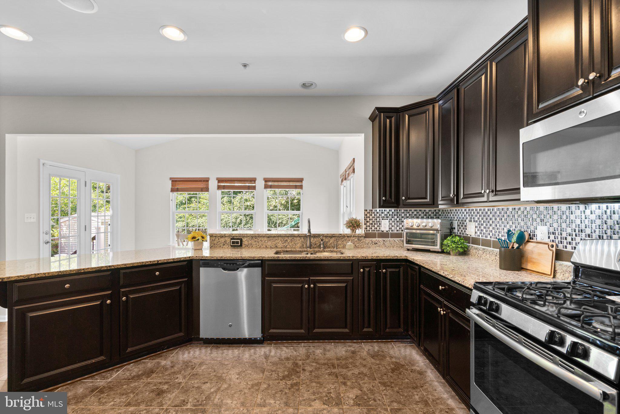 FIELDS AT ROCK GLENN - Residential