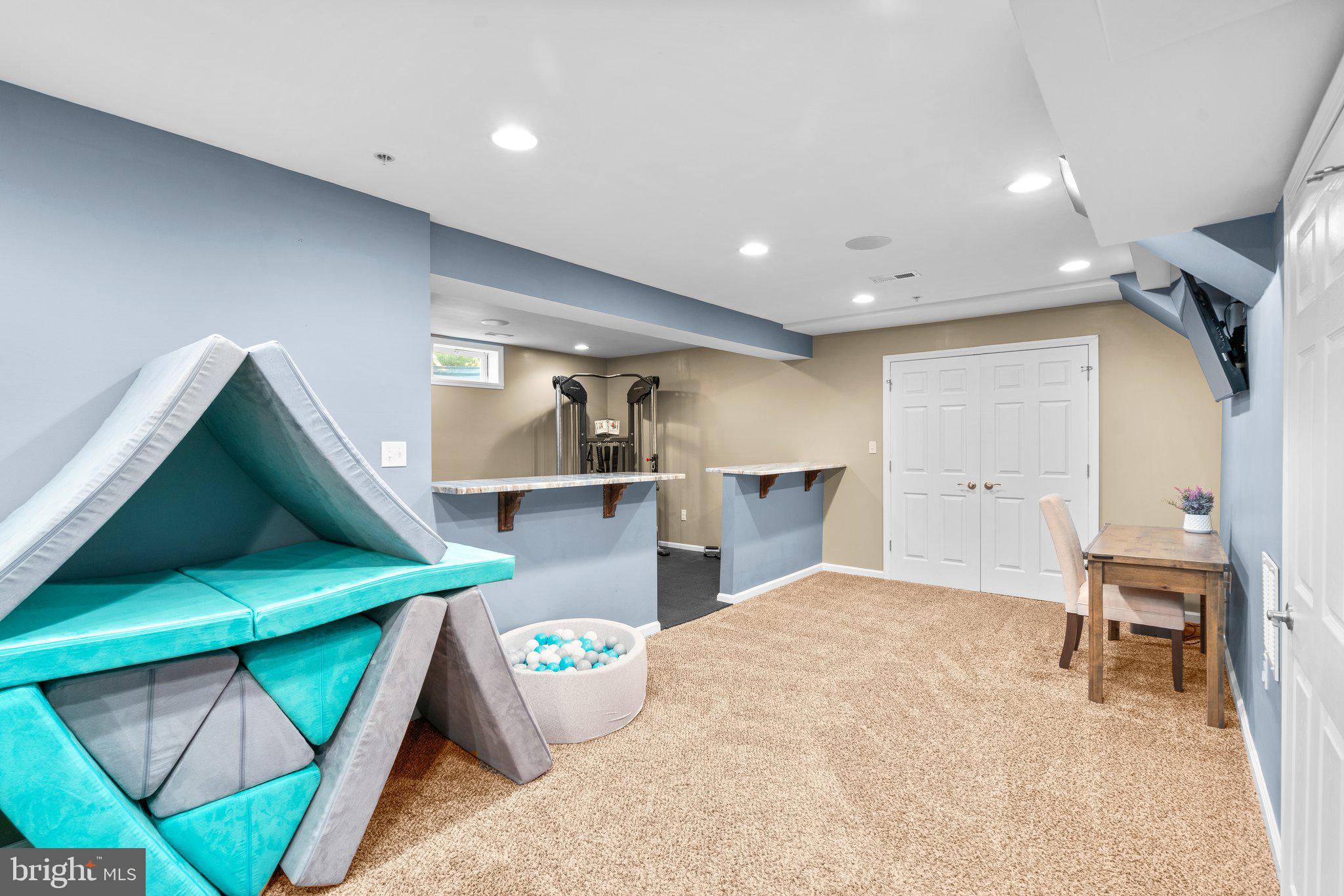 FIELDS AT ROCK GLENN - Residential