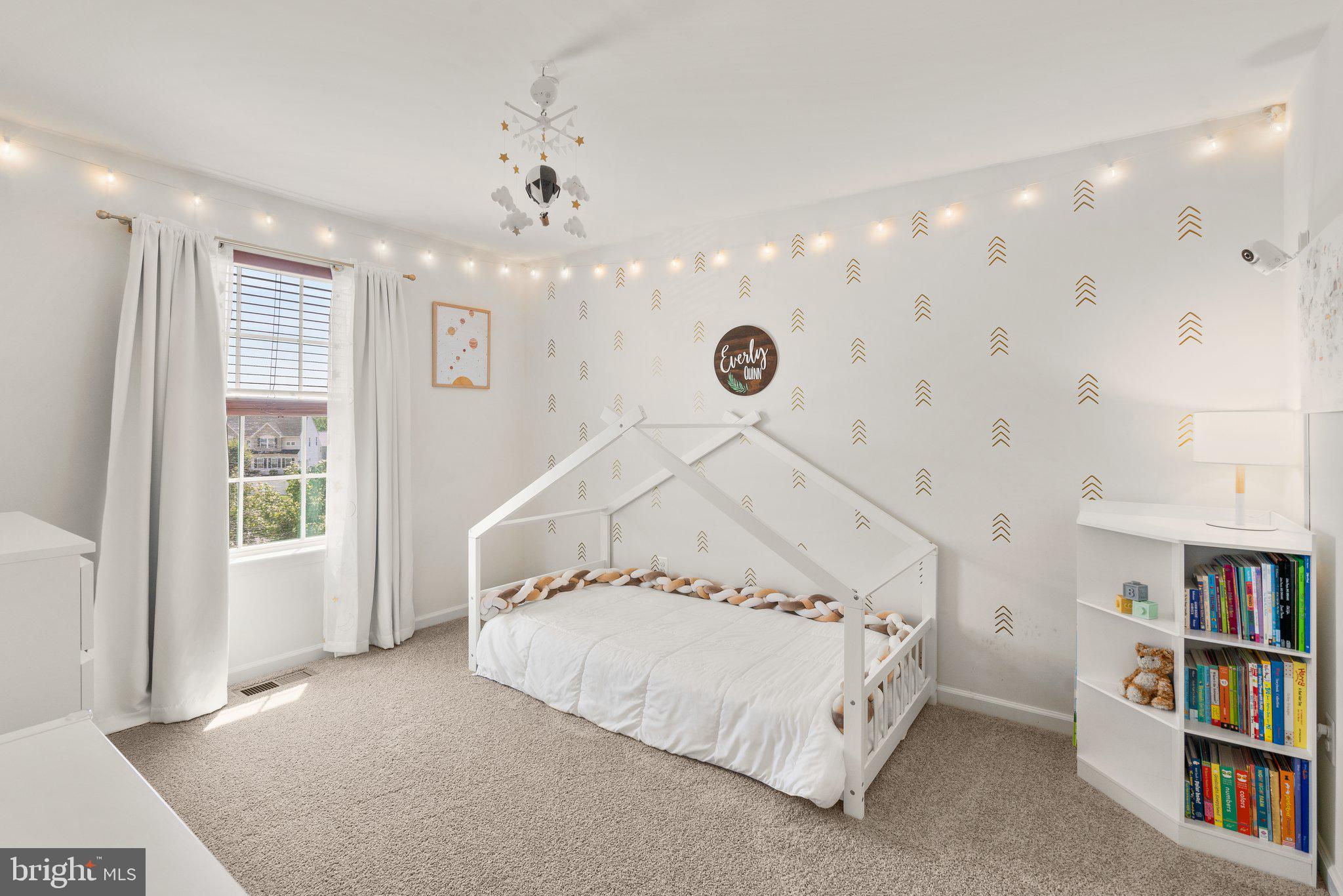 FIELDS AT ROCK GLENN - Residential