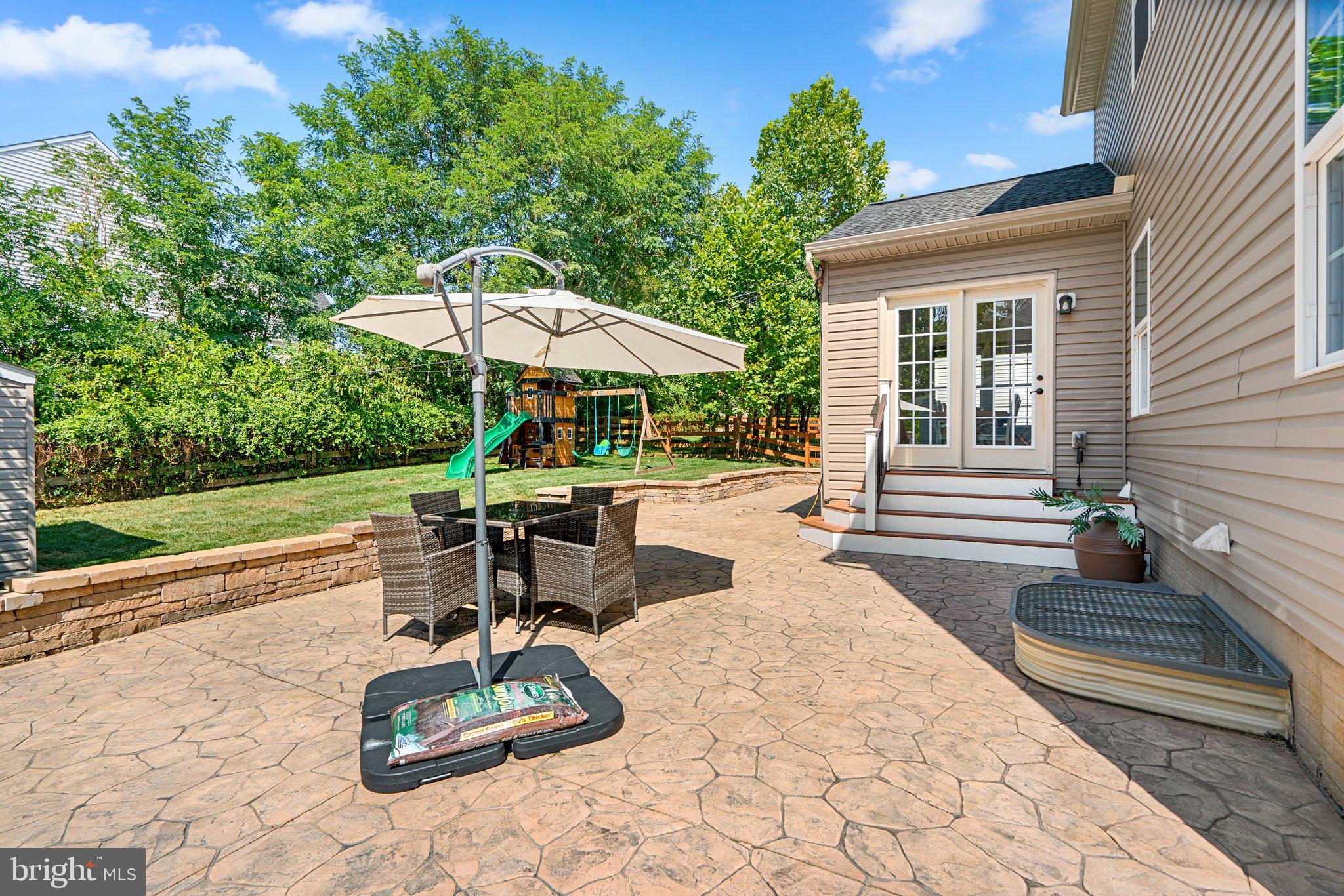 FIELDS AT ROCK GLENN - Residential