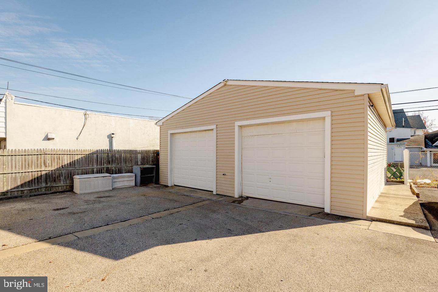BURHOLME - Residential