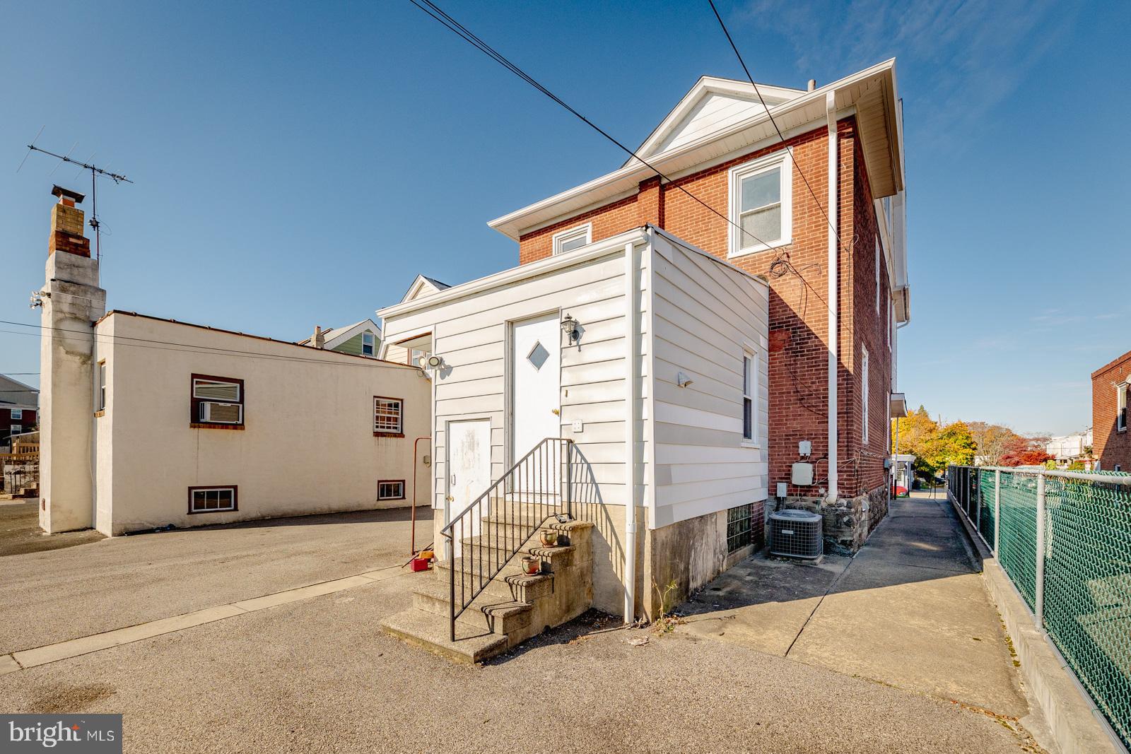 BURHOLME - Residential