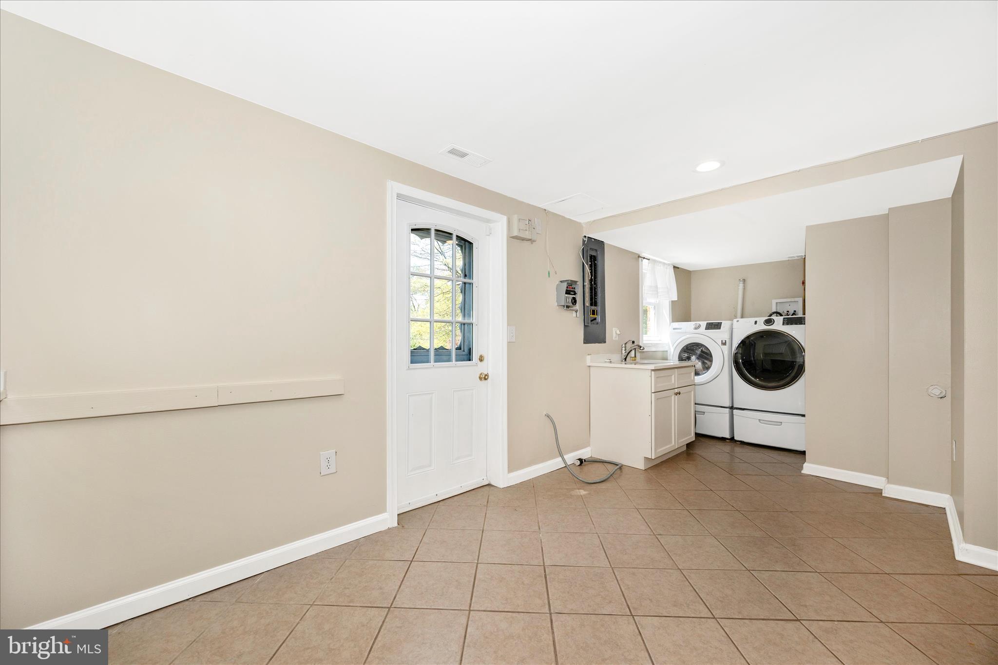 MAPLE LAWN - Residential