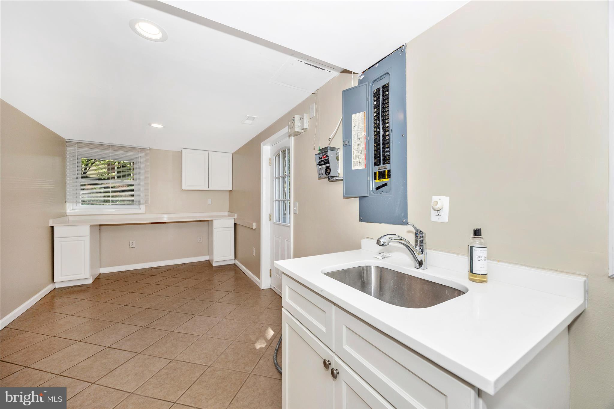 MAPLE LAWN - Residential