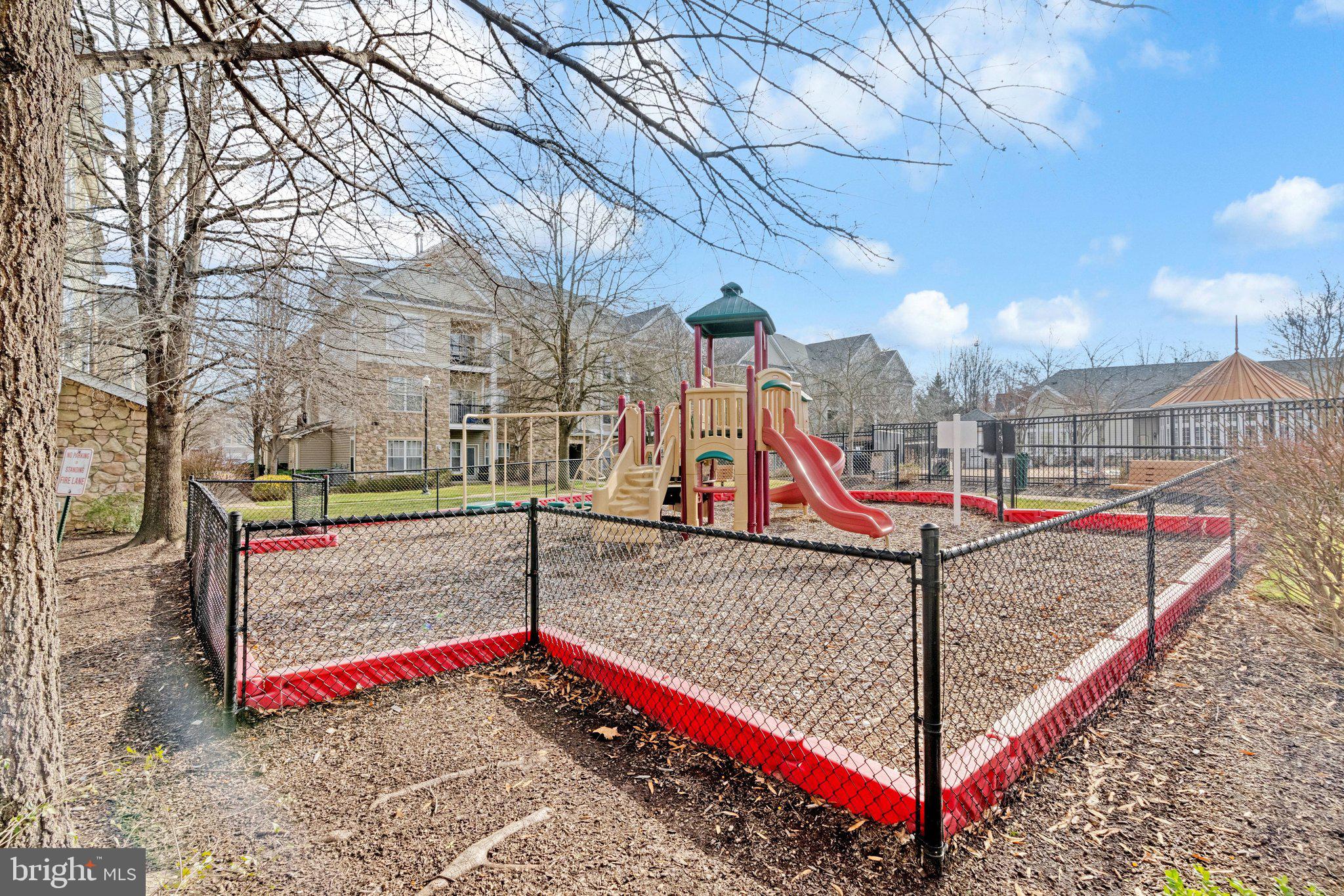 SOUTHGATE - Residential