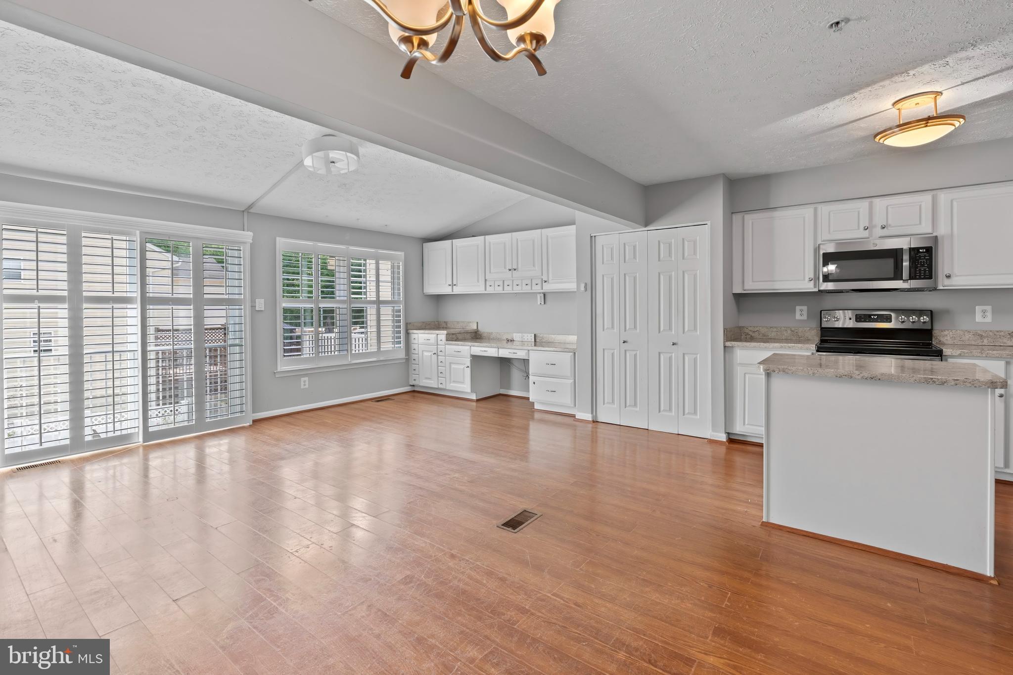 WOODS AT BAYVIEW - Residential