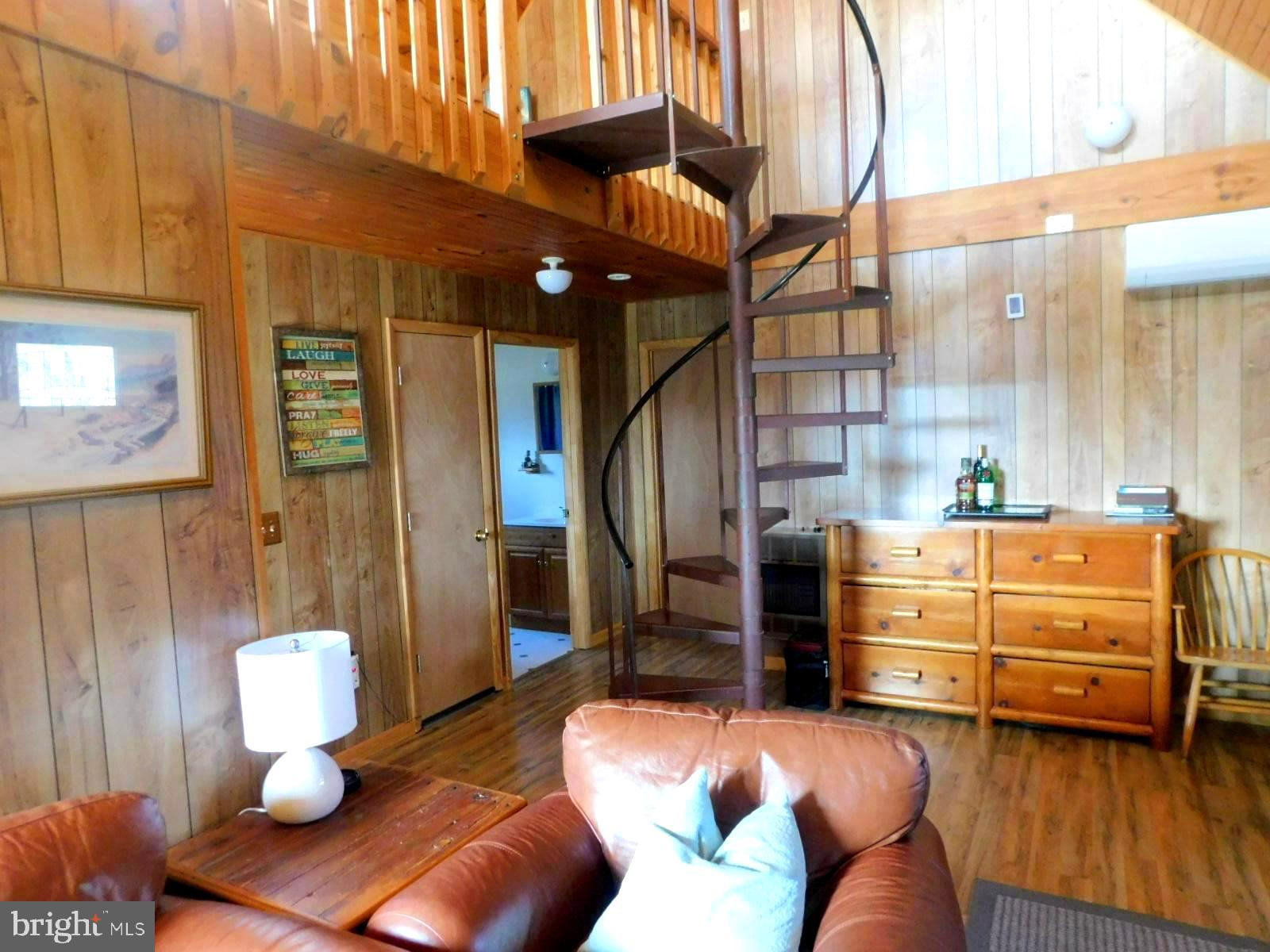 OLD FIELDS OWNERS ASSOCIATION - Residential