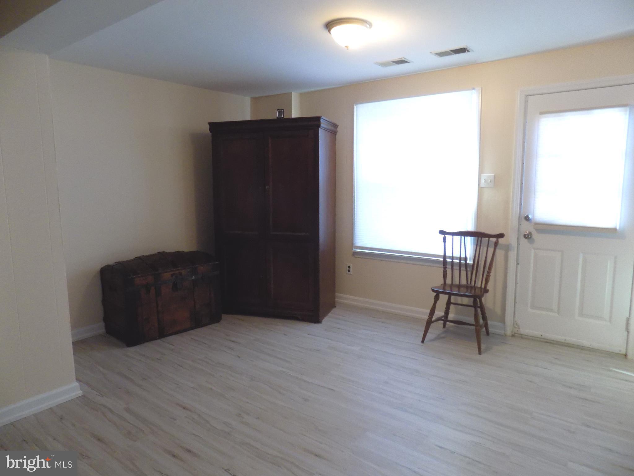 NEWINGTON FOREST - Residential Lease