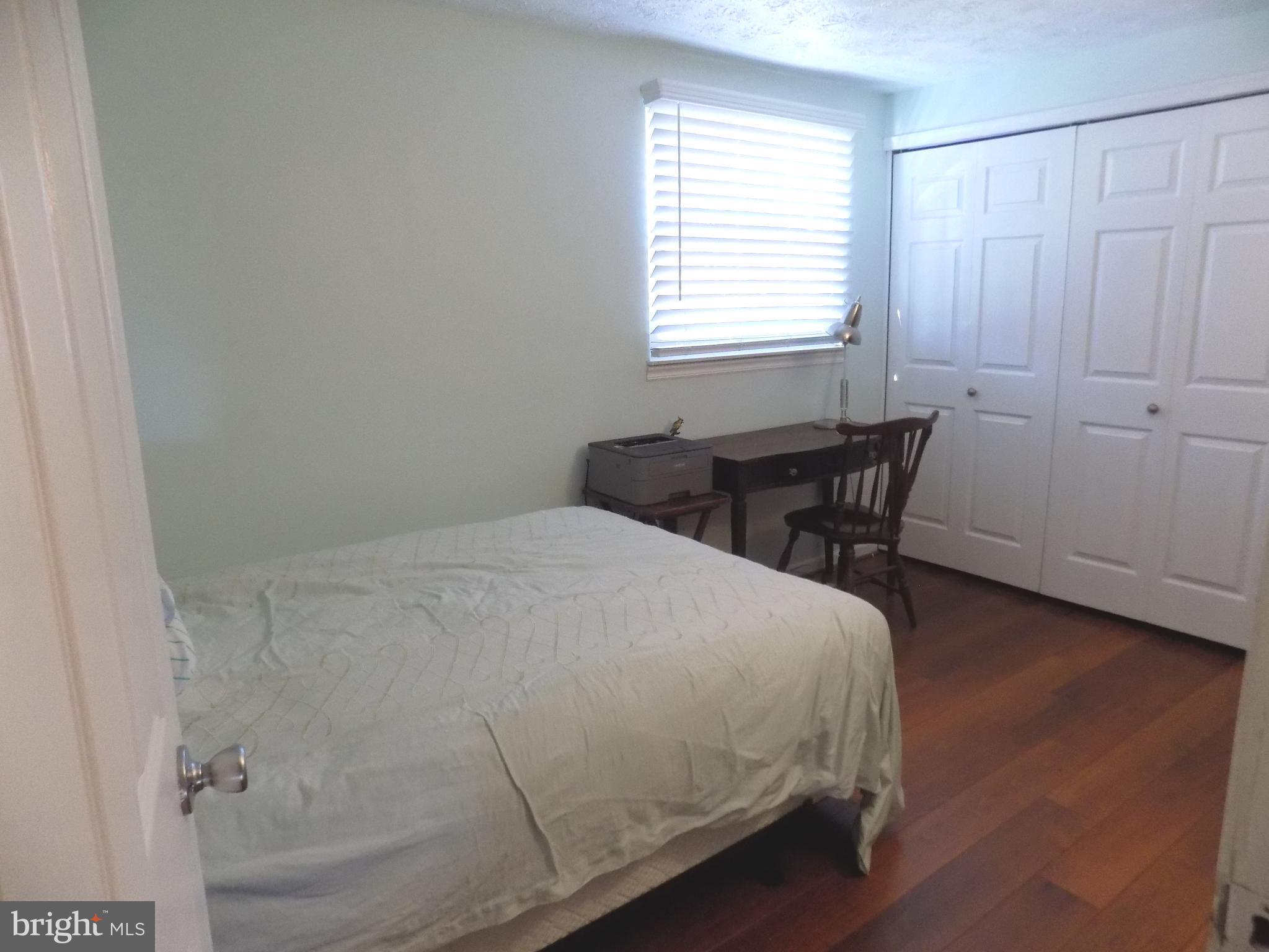 NEWINGTON FOREST - Residential Lease