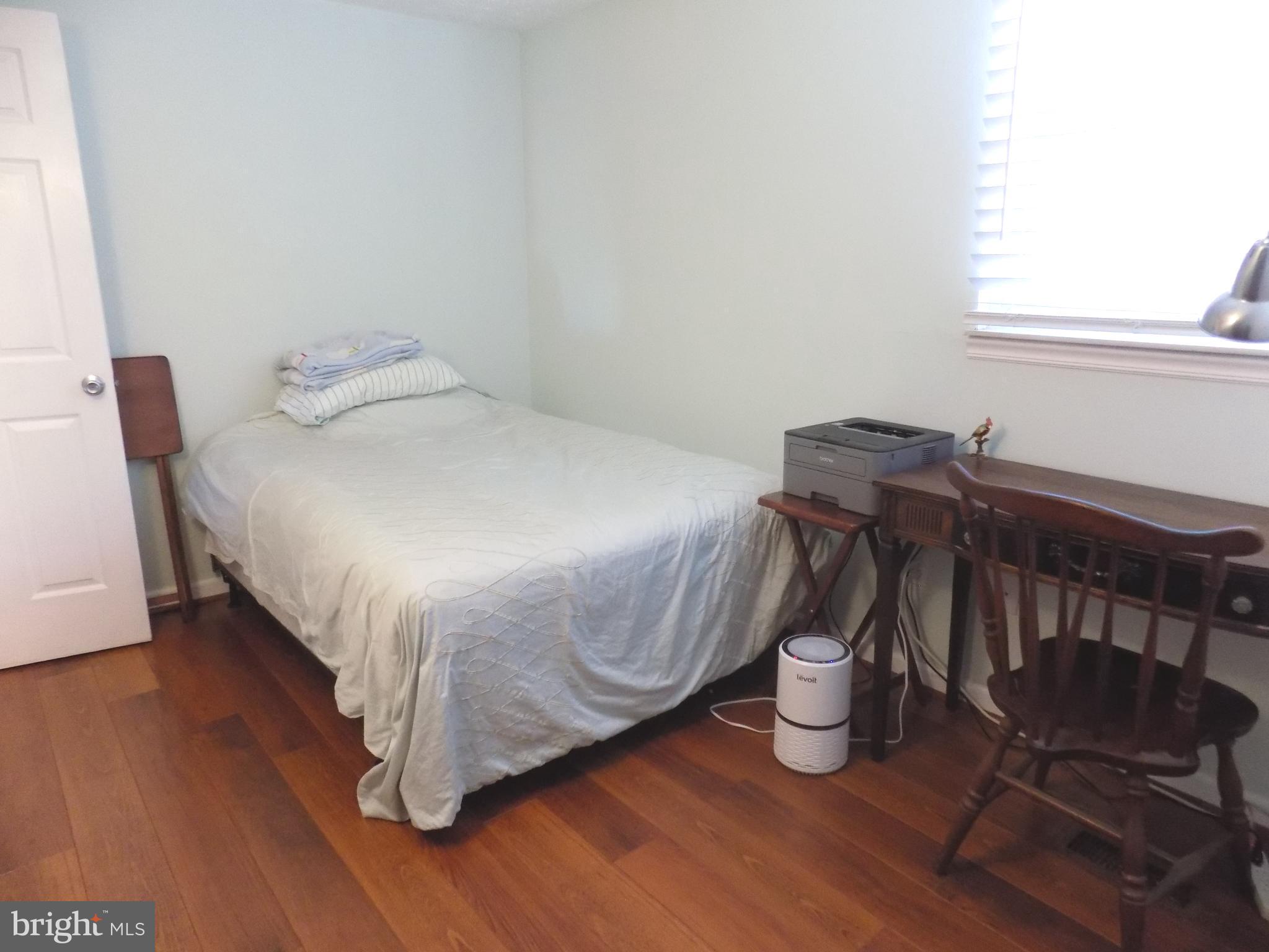 NEWINGTON FOREST - Residential Lease