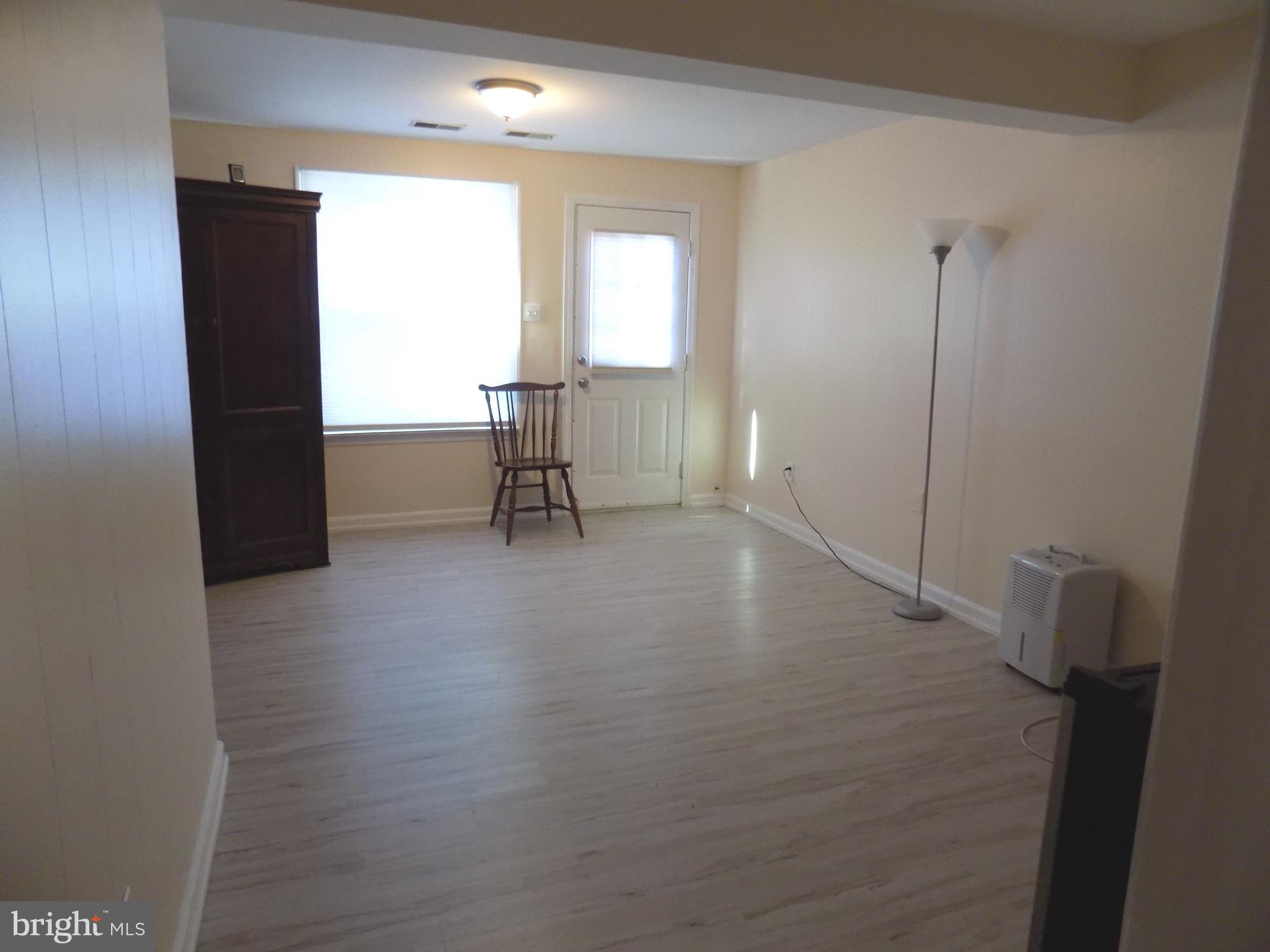 NEWINGTON FOREST - Residential Lease