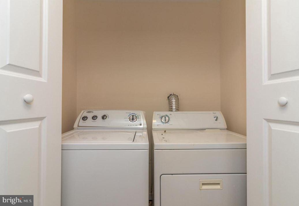 RIVER OAKS - Residential