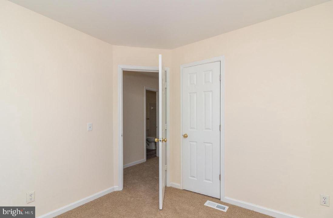 RIVER OAKS - Residential