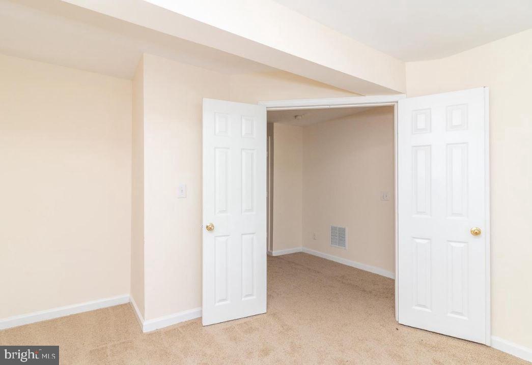 RIVER OAKS - Residential