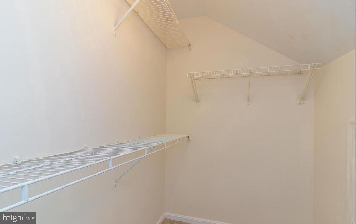 RIVER OAKS - Residential