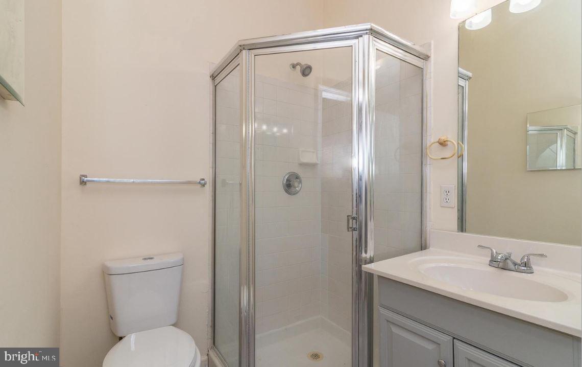 RIVER OAKS - Residential