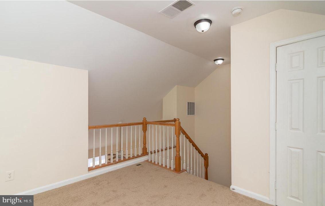 RIVER OAKS - Residential