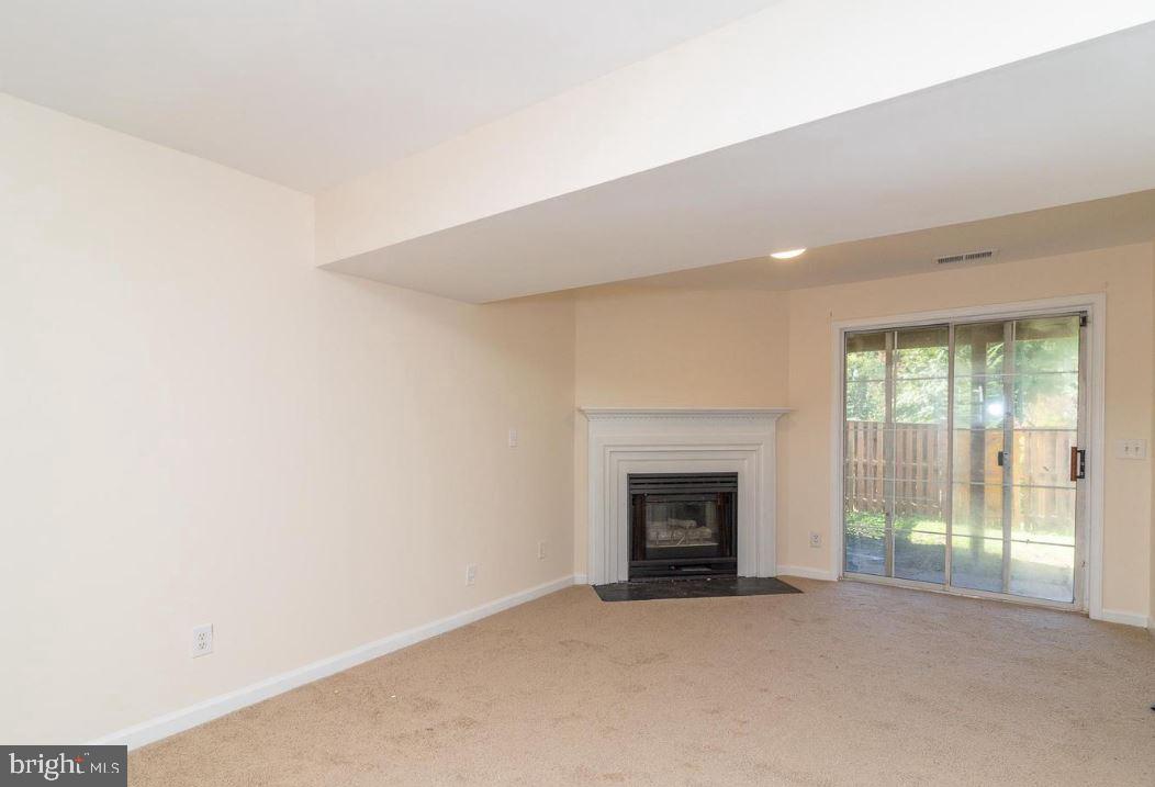 RIVER OAKS - Residential