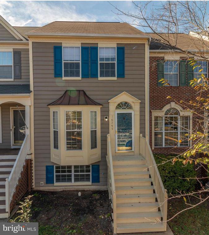 RIVER OAKS - Residential