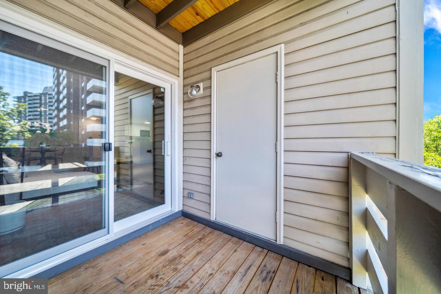 244 S REYNOLDS STREET 302