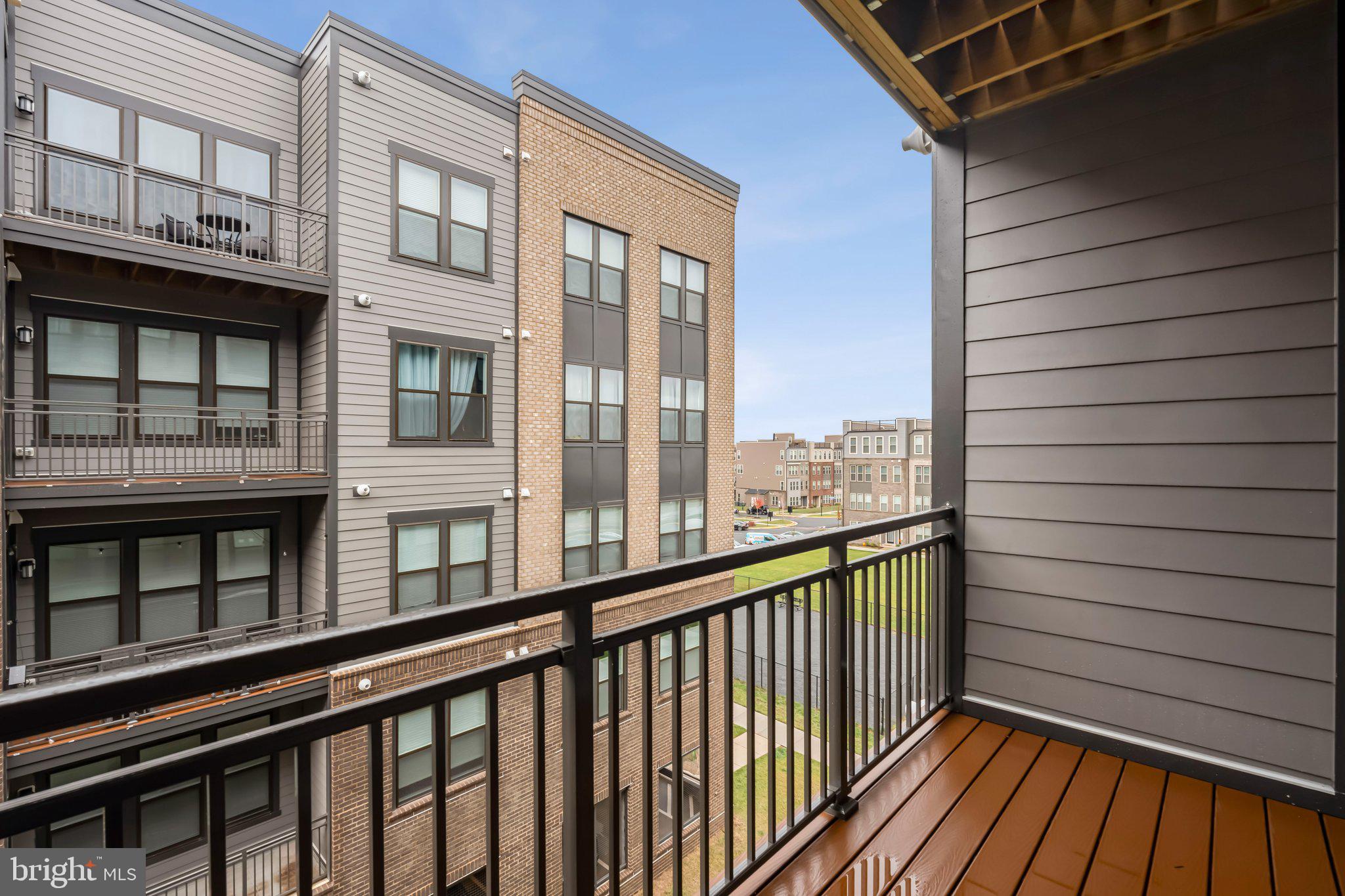 WAXPOOL CROSSING - Residential Lease