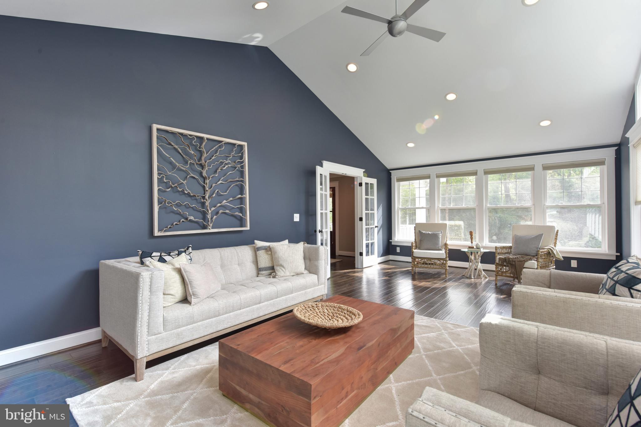 ROSEMONT - Residential