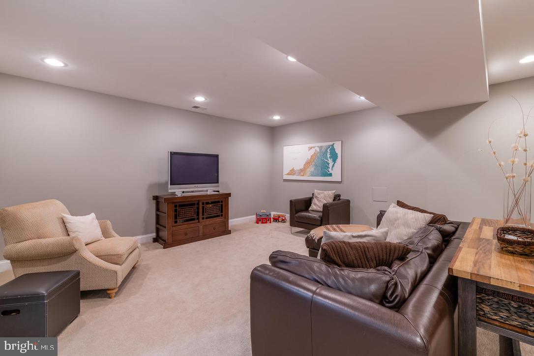 ROSEMONT - Residential