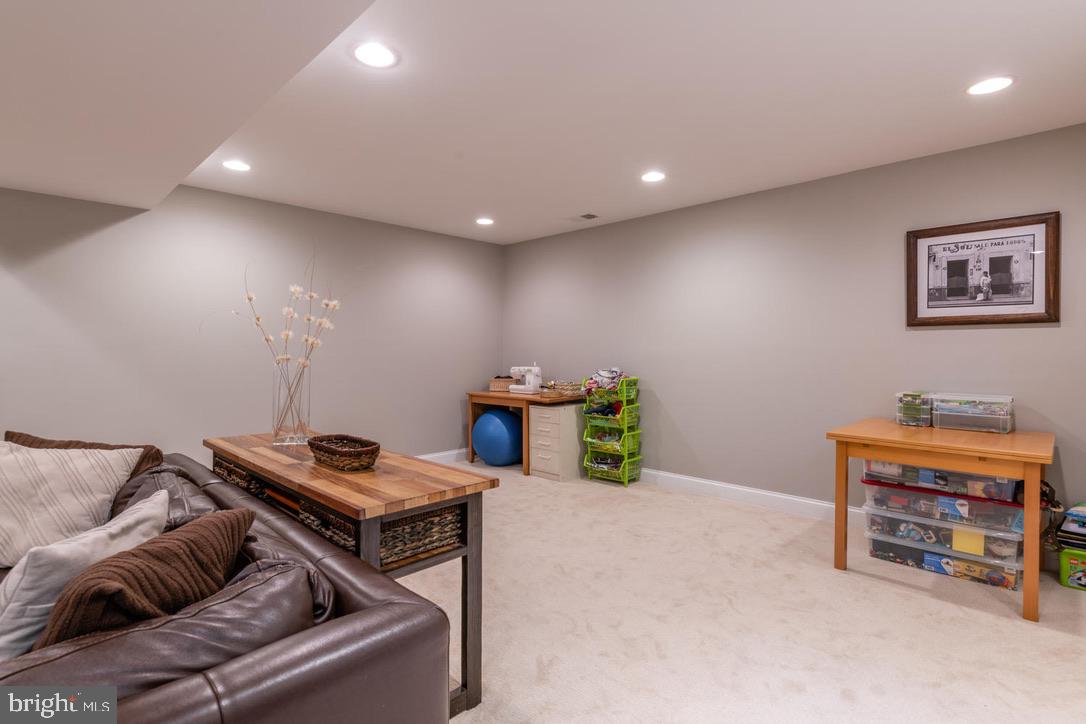 ROSEMONT - Residential