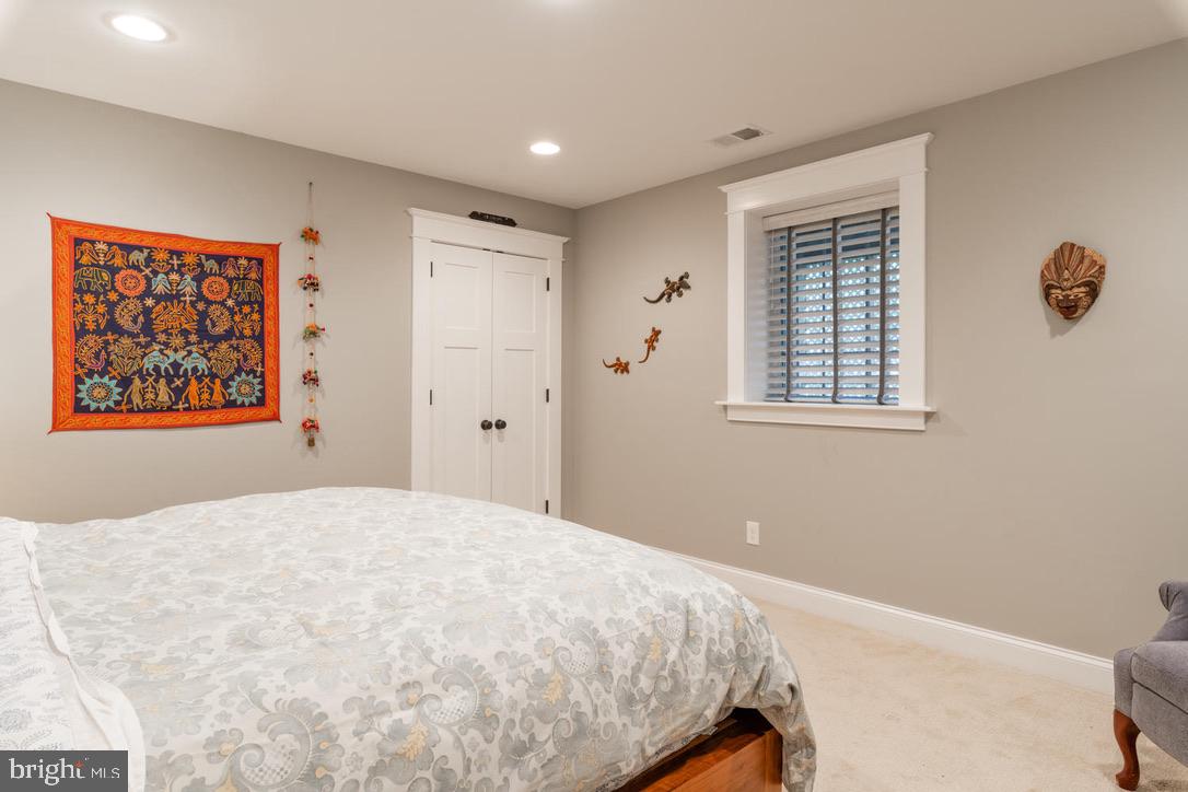 ROSEMONT - Residential