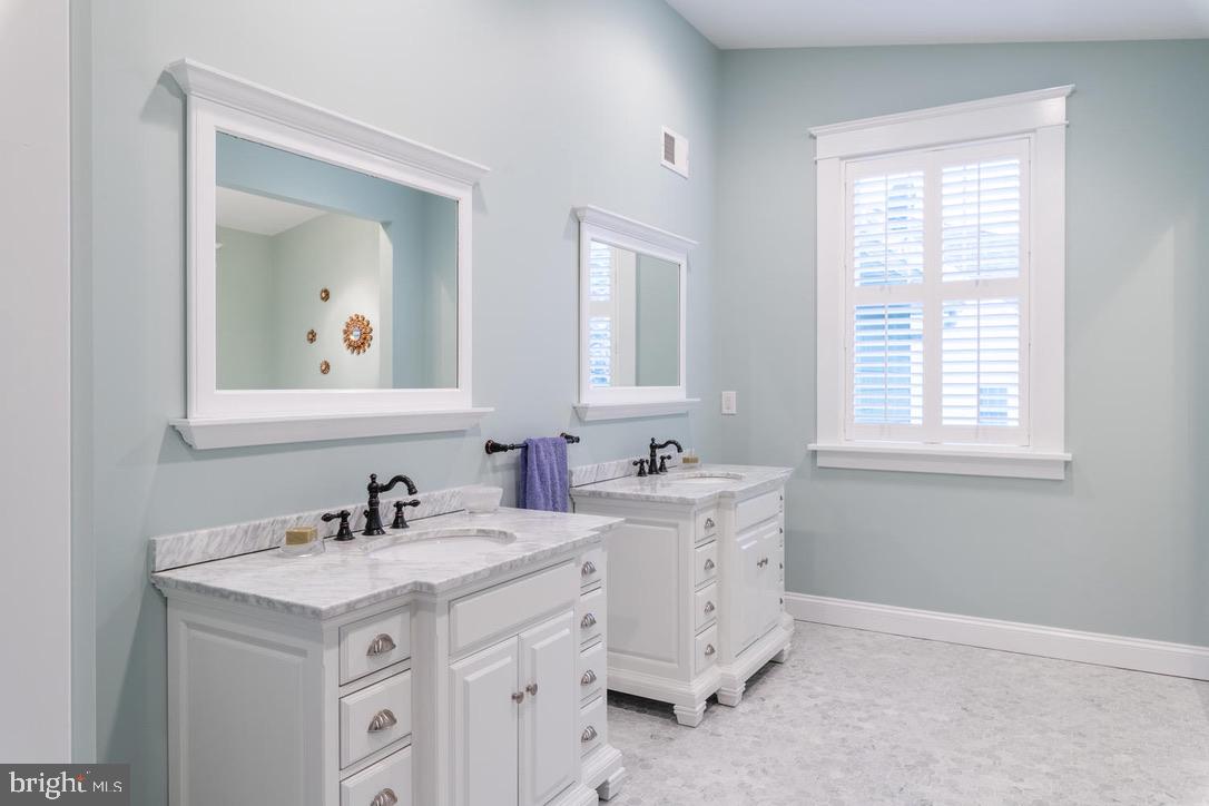 ROSEMONT - Residential